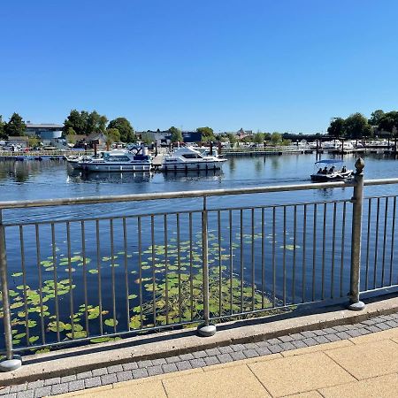 Five Bedroom Waterfront House Carrick on Shannon エクステリア 写真